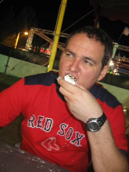 patrick-ohlde-eating-fried-twinkie-at-fair